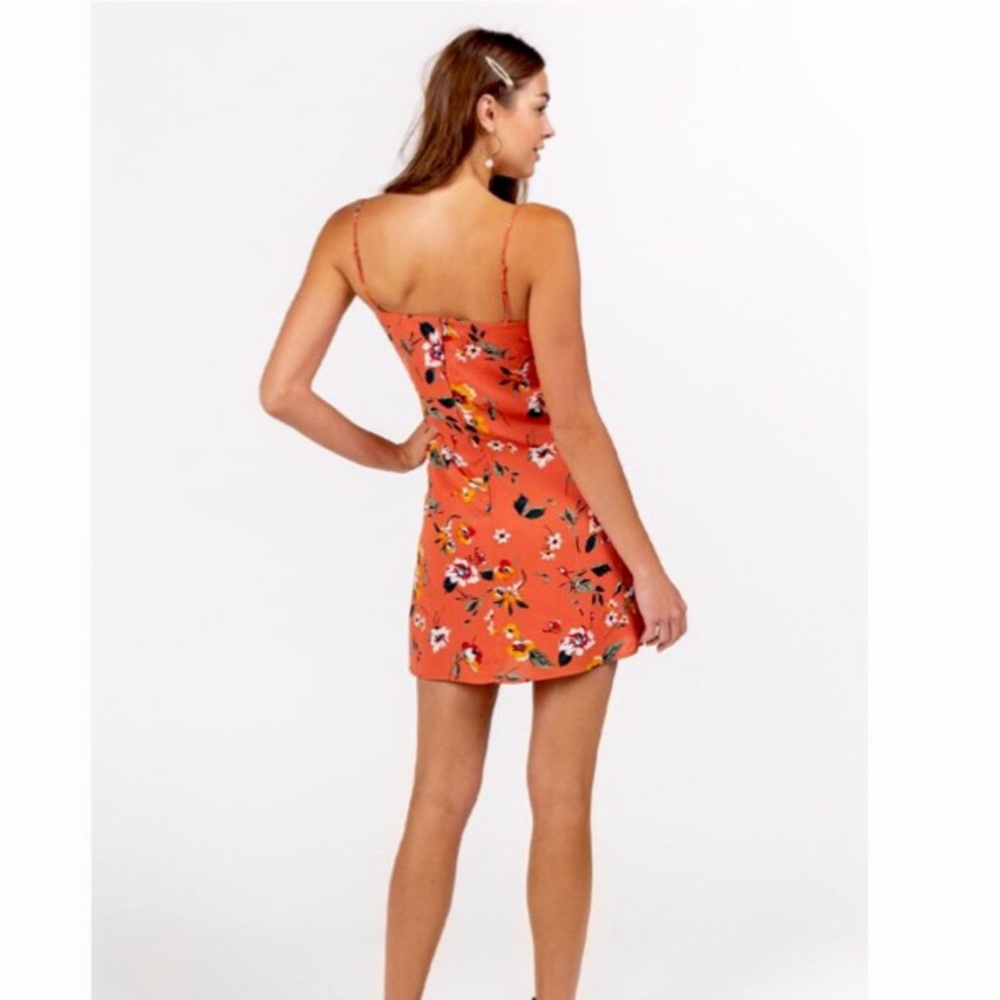 FRANCESCA’S CORAL FLOWER PRINTED ADJUSTABLE STRAPS SUNDRESS. - Picture 4 of 4